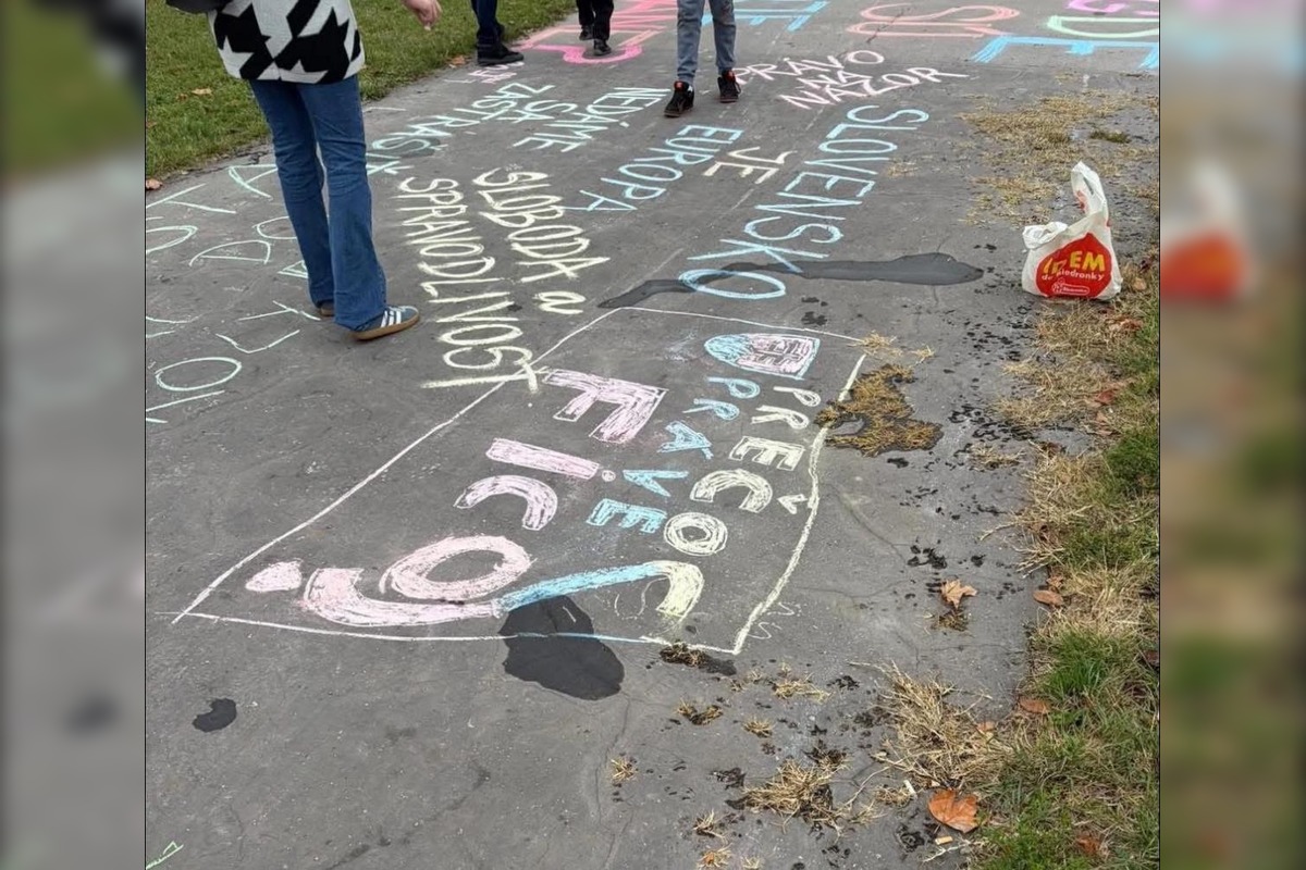 FOTO: Novembrová kriedová revolúcia, foto 6