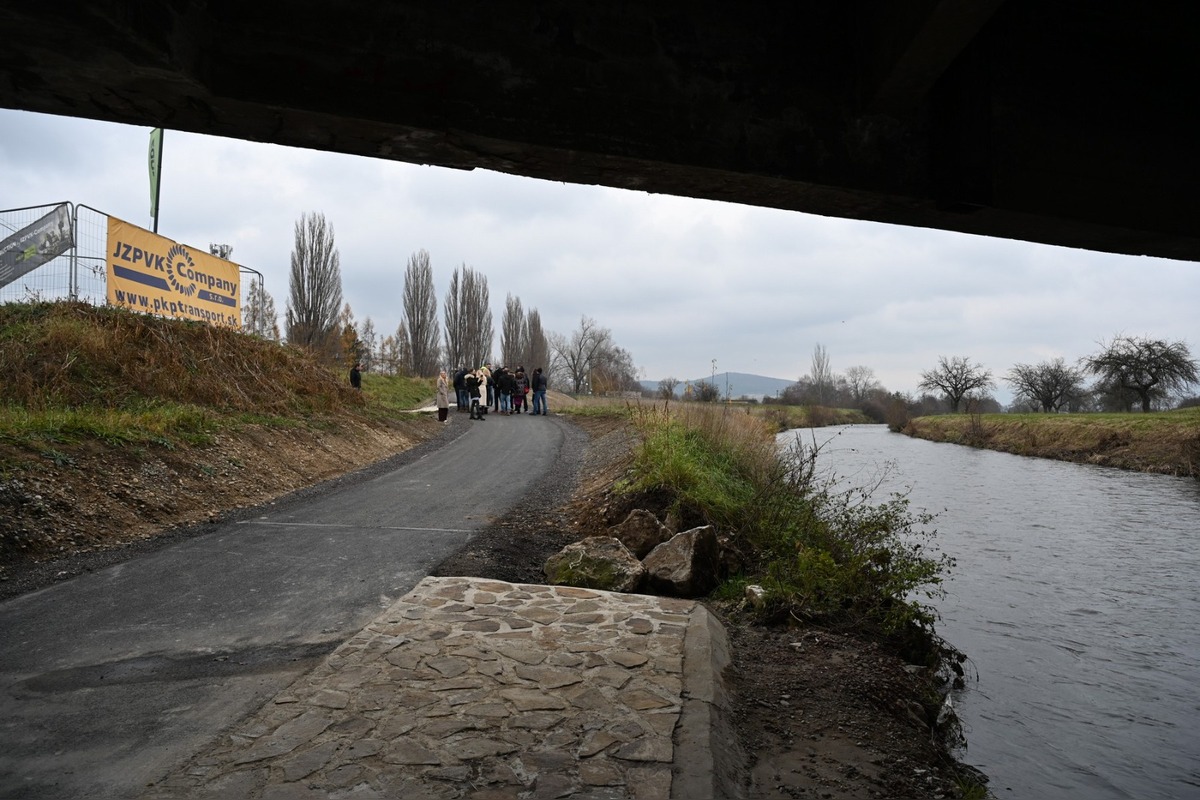 FOTO: Hornonitrianska cyklomagistrála napreduje rýchlejšie. Úsek do Chalmovej dokončia skôr, foto 8