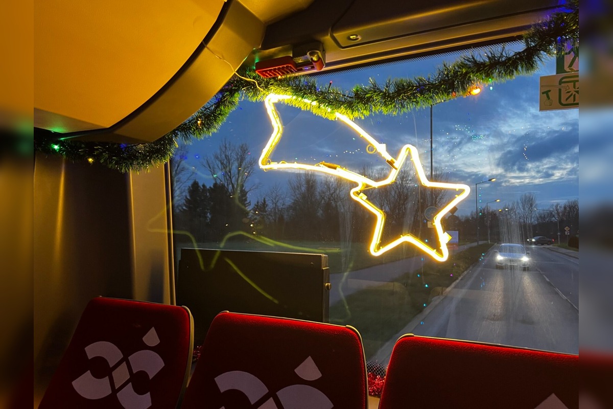 FOTO: Trenčania sa môžu tešiť na vianočný autobus , foto 2