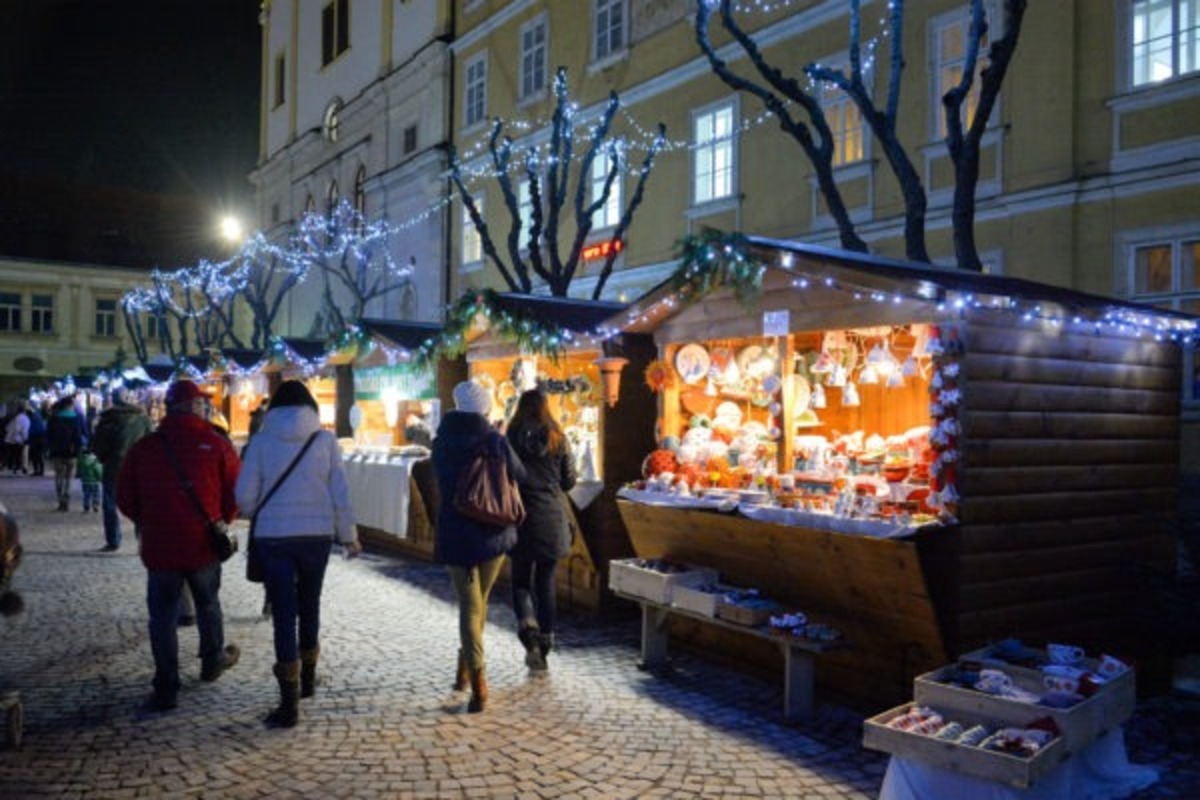 FOTO: Trenčania sú sklamaní z vianočných trhov , foto 4