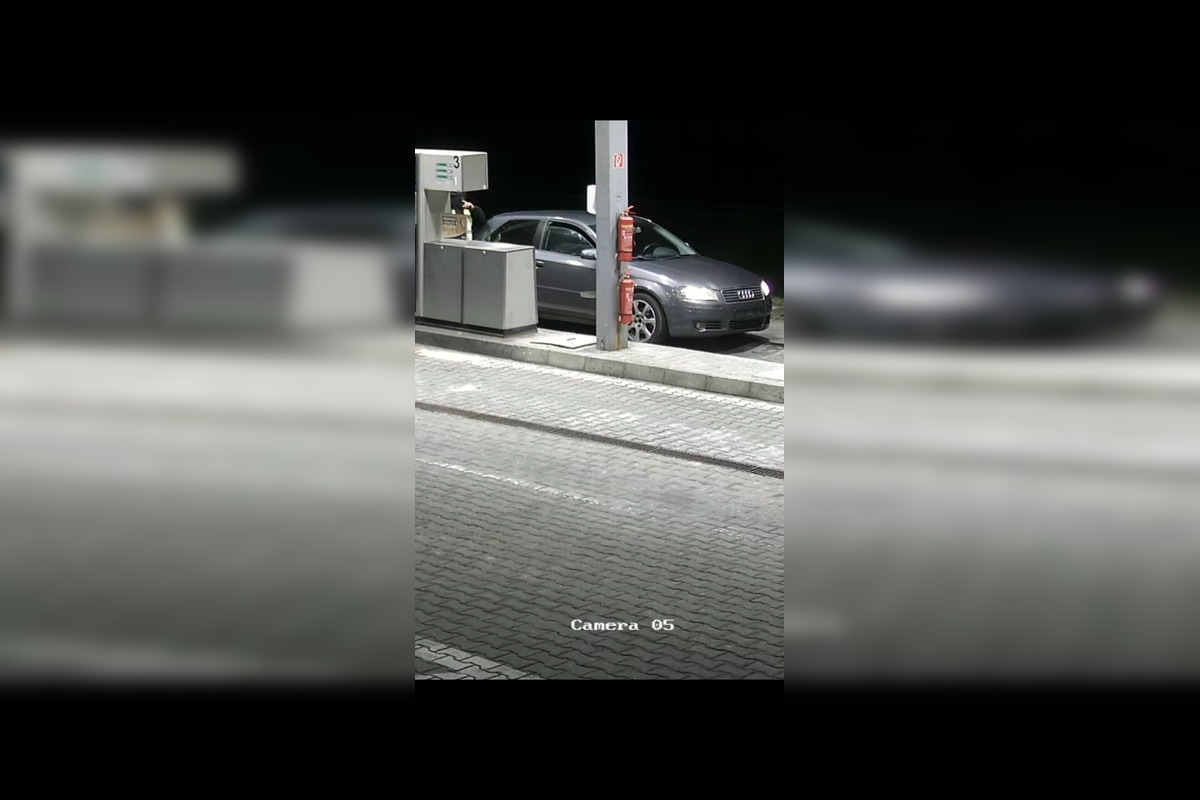 FOTO: Prevádzkovatelia čerpacej stanice v Trenčíne prosia o pomoc pri pátraní po mužovi, ktorý natankoval a odišie, foto 3