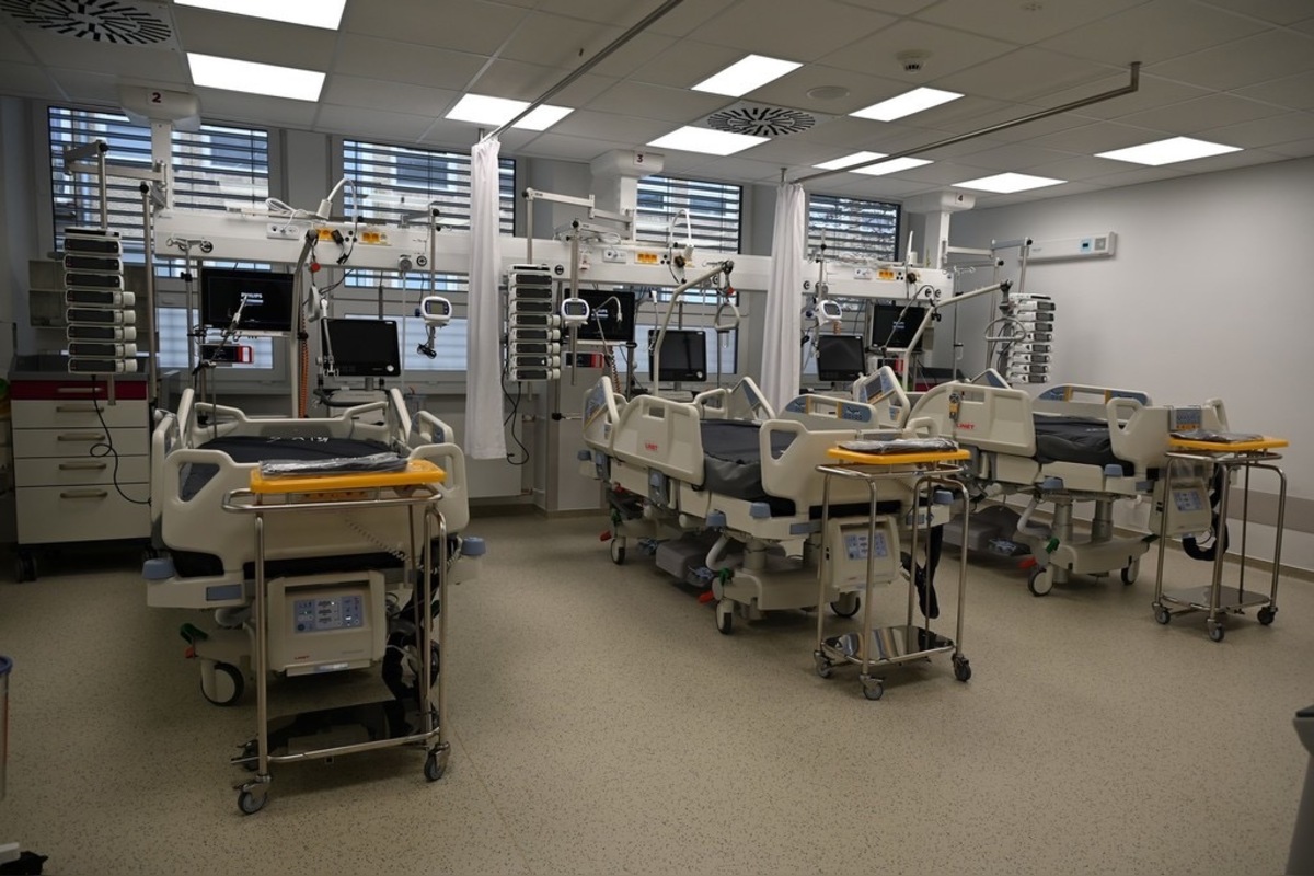 FOTO: Nemocnica otvorila zmodernizovanú JIS a OAIM, foto 4