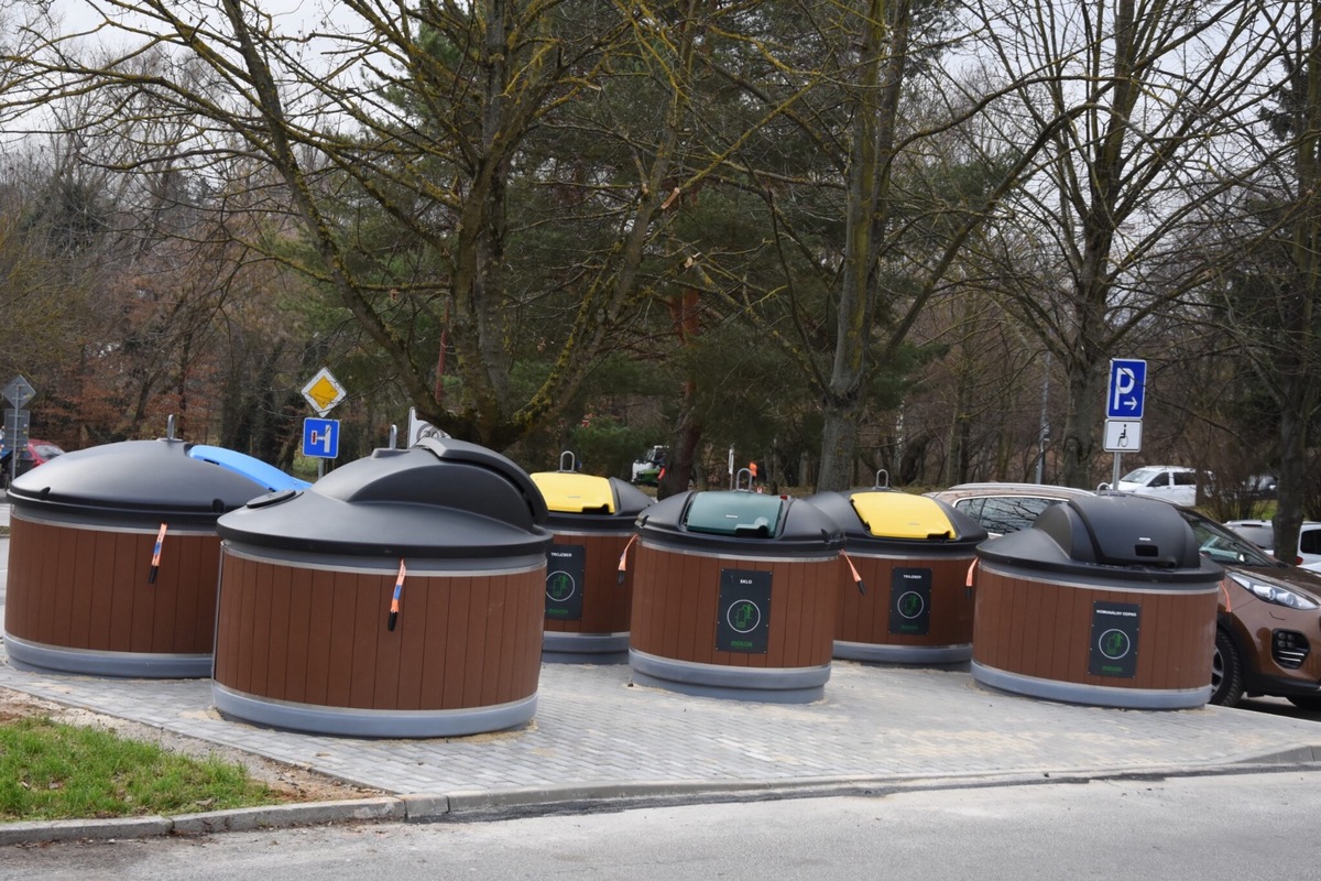 FOTO: Trenčín rozširuje sieť moderných kontajnerových stojísk., foto 3