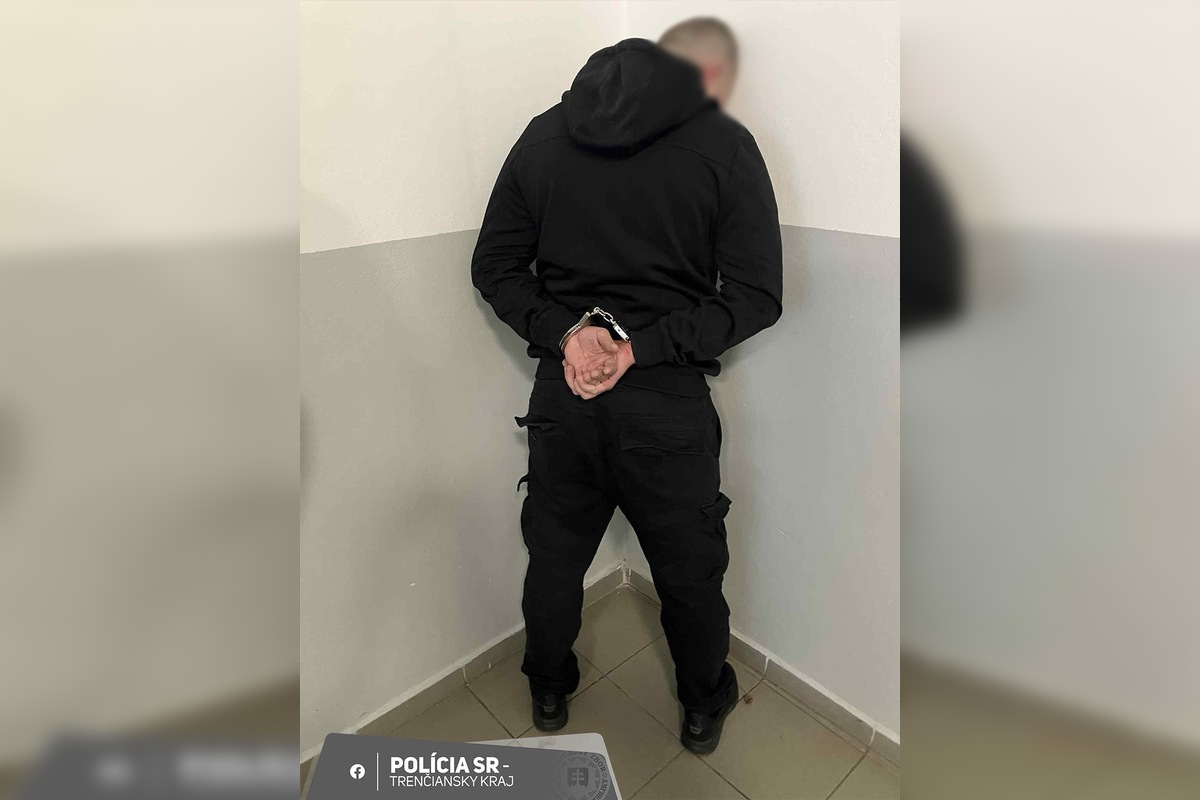 FOTO: Obvinenému hrozí až 15 rokov väzenia, foto 1