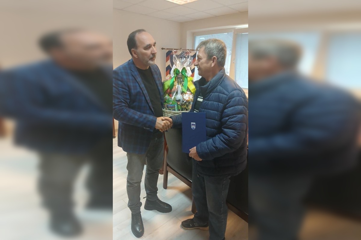 FOTO: Primátor ocenil Ilavčanov, ktorí pri požiari domu riskovali život, foto 2