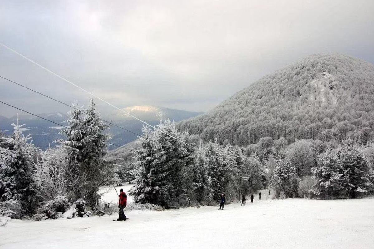 FOTO: V Trenčianskom kraji otvorili prevádzku malé lyžiarske strediská , foto 3