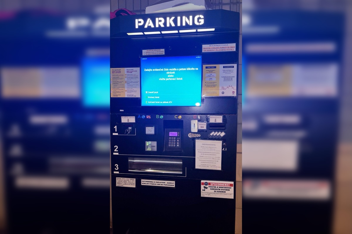 FOTO: Bojnice zaskočili návštevníkov mätúcimi cenami za parkovanie, foto 1