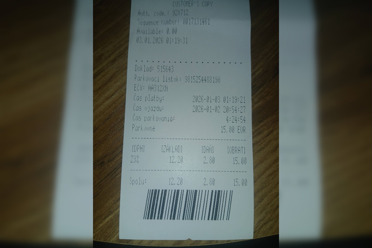 FOTO: Bojnice zaskočili návštevníkov mätúcimi cenami za parkovanie, foto 3