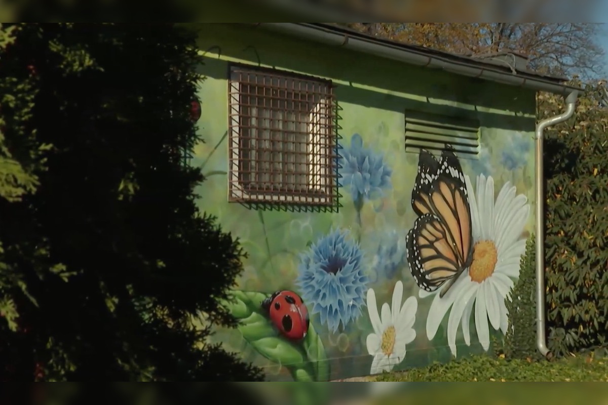 FOTO: Nevzhľadné budovy v Púchove ožili vďaka pouličnému umeniu, foto 1