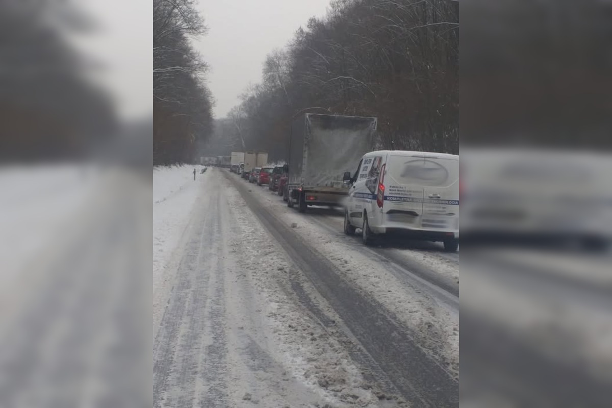 FOTO: Cesty Trenčianskeho kraja sú aktuálne nebezpečné , foto 6