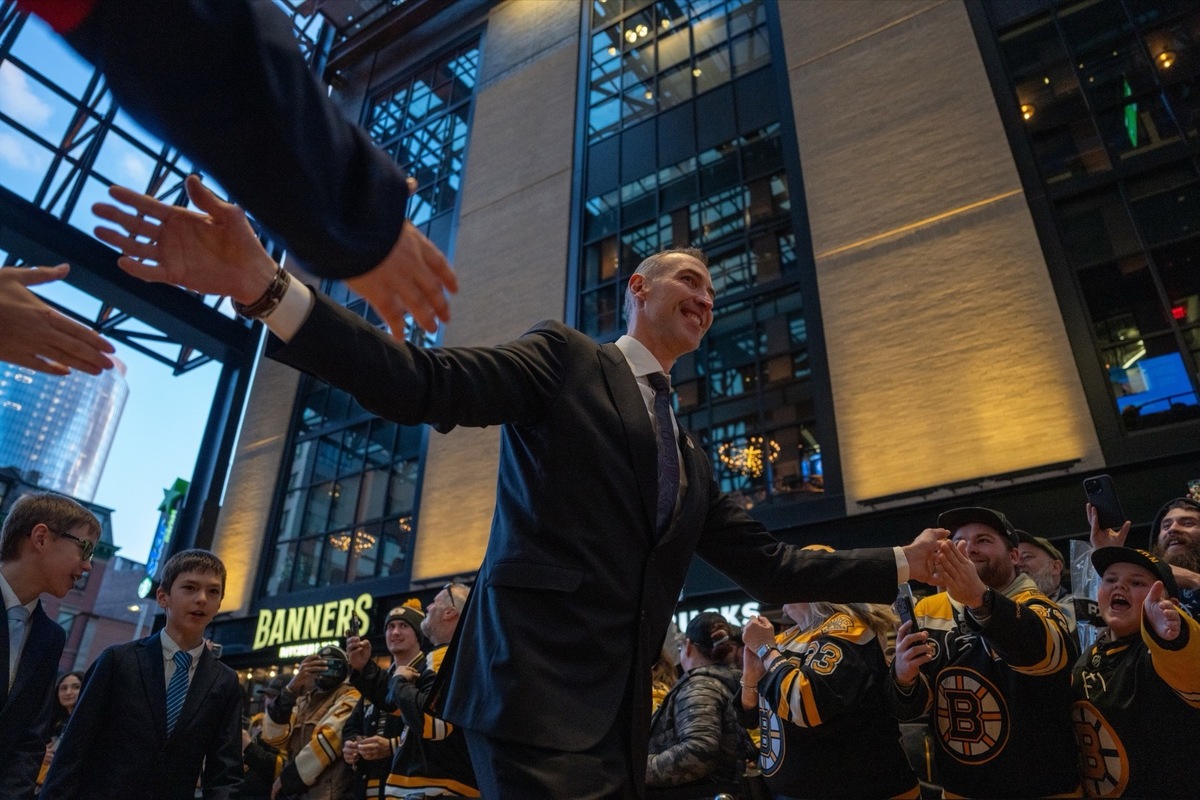 FOTO: Trenčan Zdeno Chára sa stal legendou Boston Bruins, foto 12