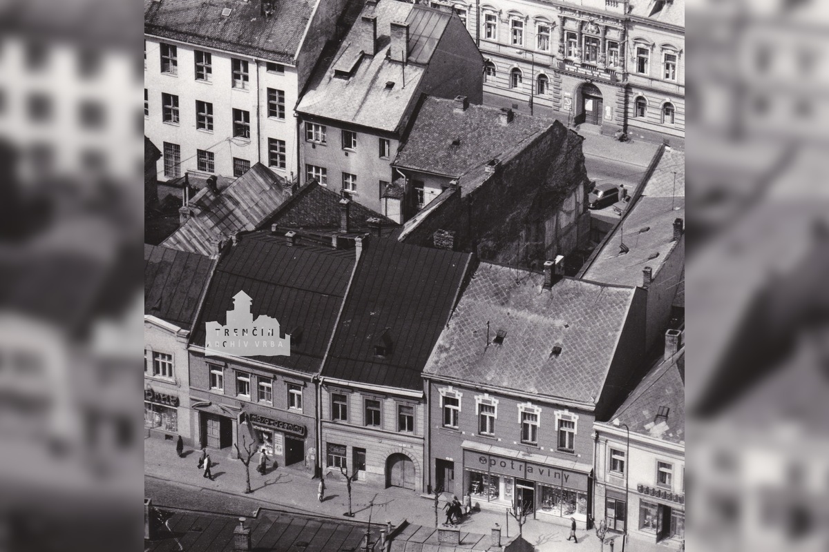 FOTO: Kto dovolil zbúrať historický objekt v srdci Trenčína?, foto 12