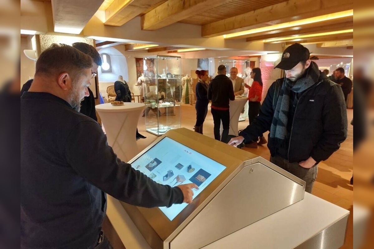 FOTO: Trenčianske múzeum sprístupnilo modernú digitálnu bádateľňu, foto 5