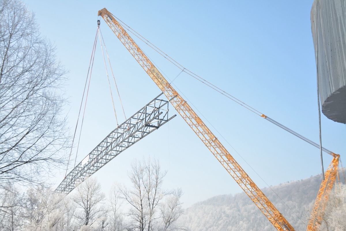 FOTO: Osadili lávku, ktorá spojí Manínsku tiesňavu s Považským hradom, foto 16