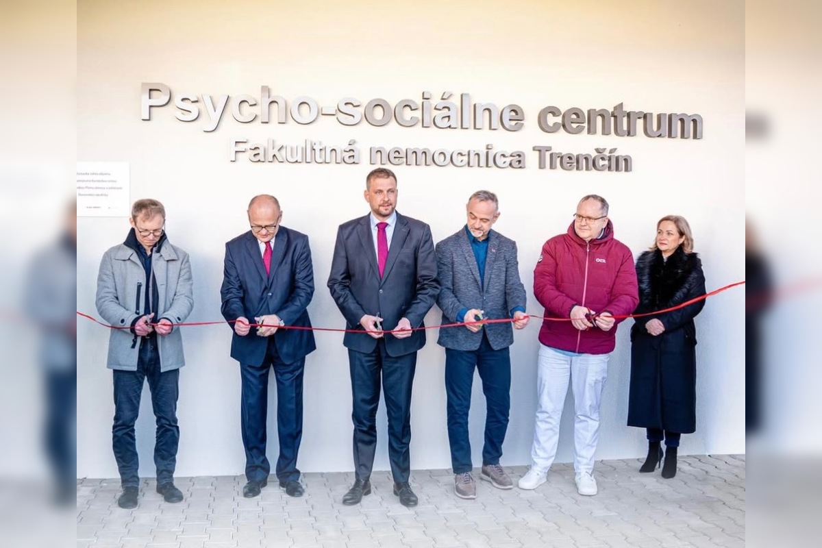 FOTO: V Trenčíne otvorili prvé komunitné psychosociálne centrum v kraji, foto 1