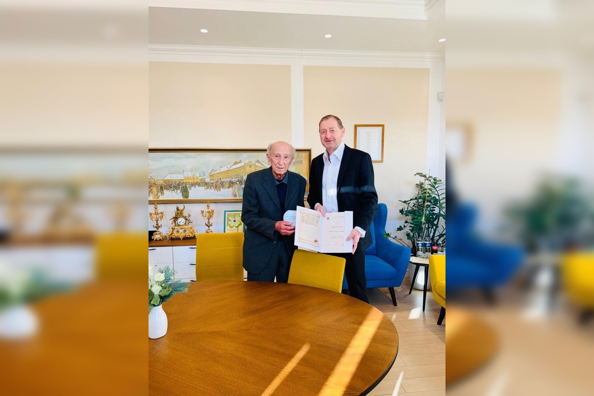 FOTO: V Bánovciach si uctili primára, ktorý stál pri začiatkoch tisícok rodín, foto 3