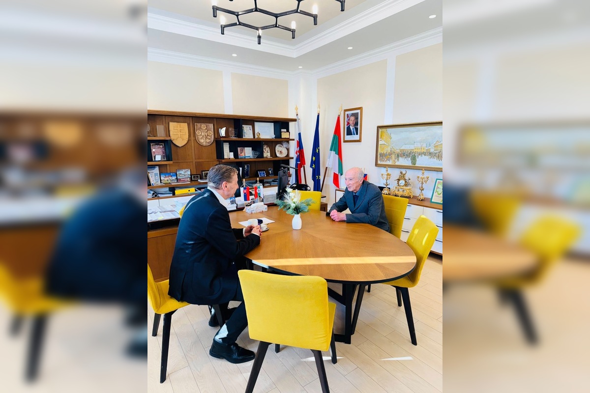 FOTO: V Bánovciach si uctili primára, ktorý stál pri začiatkoch tisícok rodín, foto 4