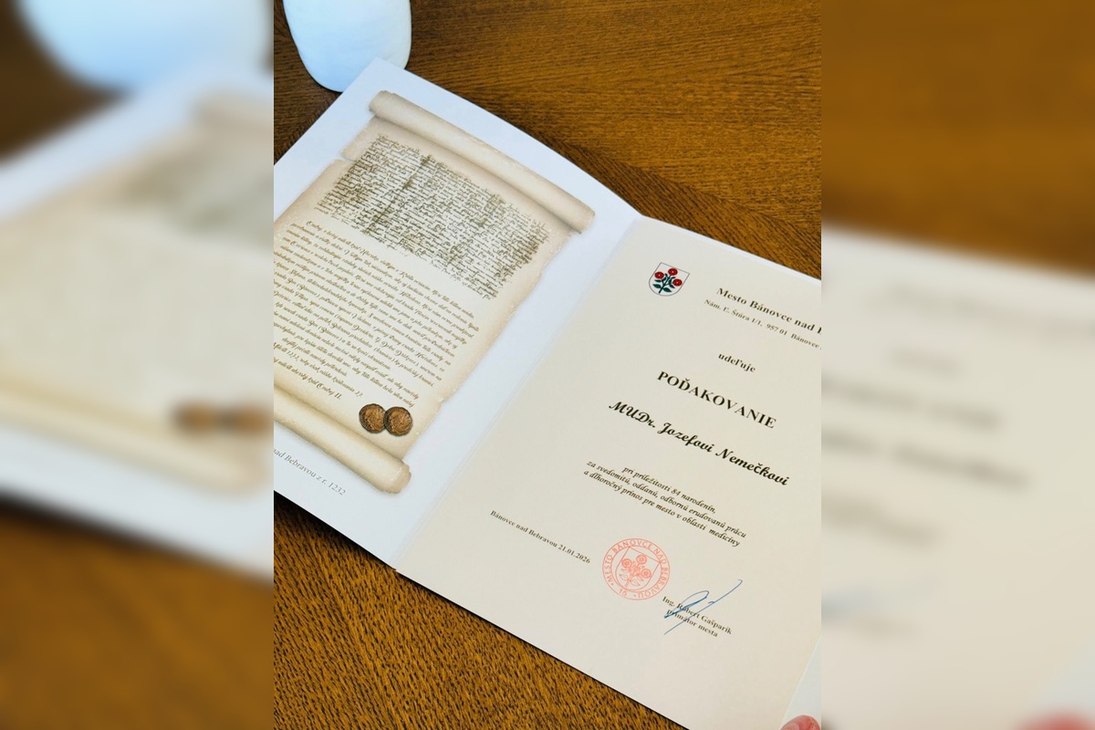 FOTO: V Bánovciach si uctili primára, ktorý stál pri začiatkoch tisícok rodín, foto 5