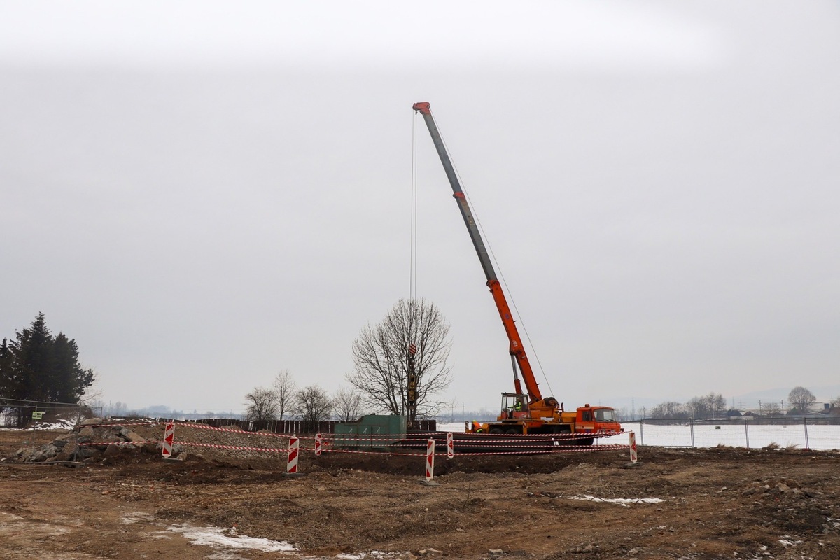 FOTO: V Dubnici nad Váhom budujú novú modernú plaváreň, foto 5