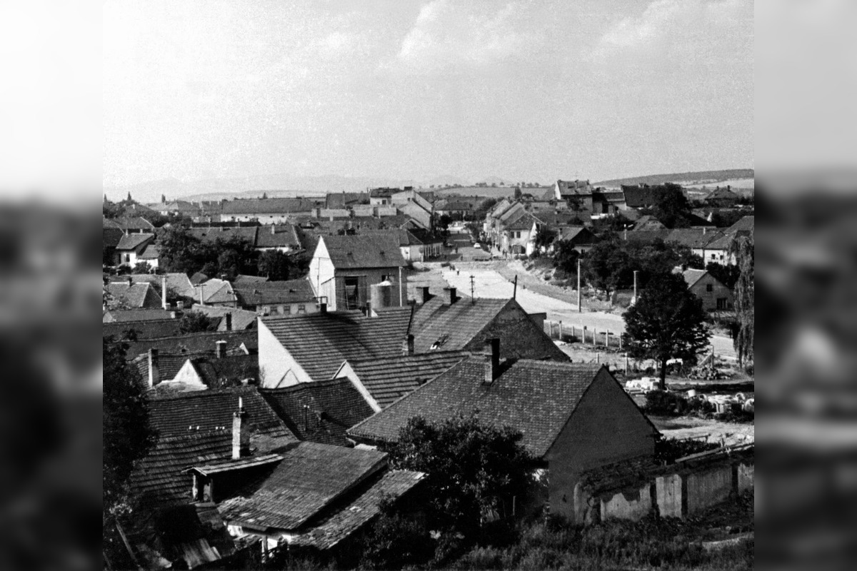 FOTO: Unikátne historické zábery z Nového Mesta nad Váhom , foto 11