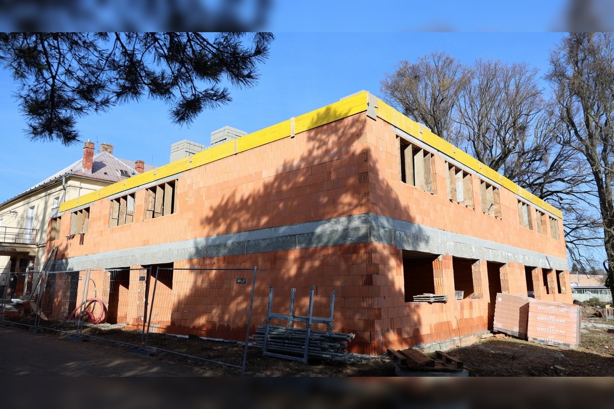 FOTO: V obci úspešne dokončili modernú materskú škôlku, foto 17