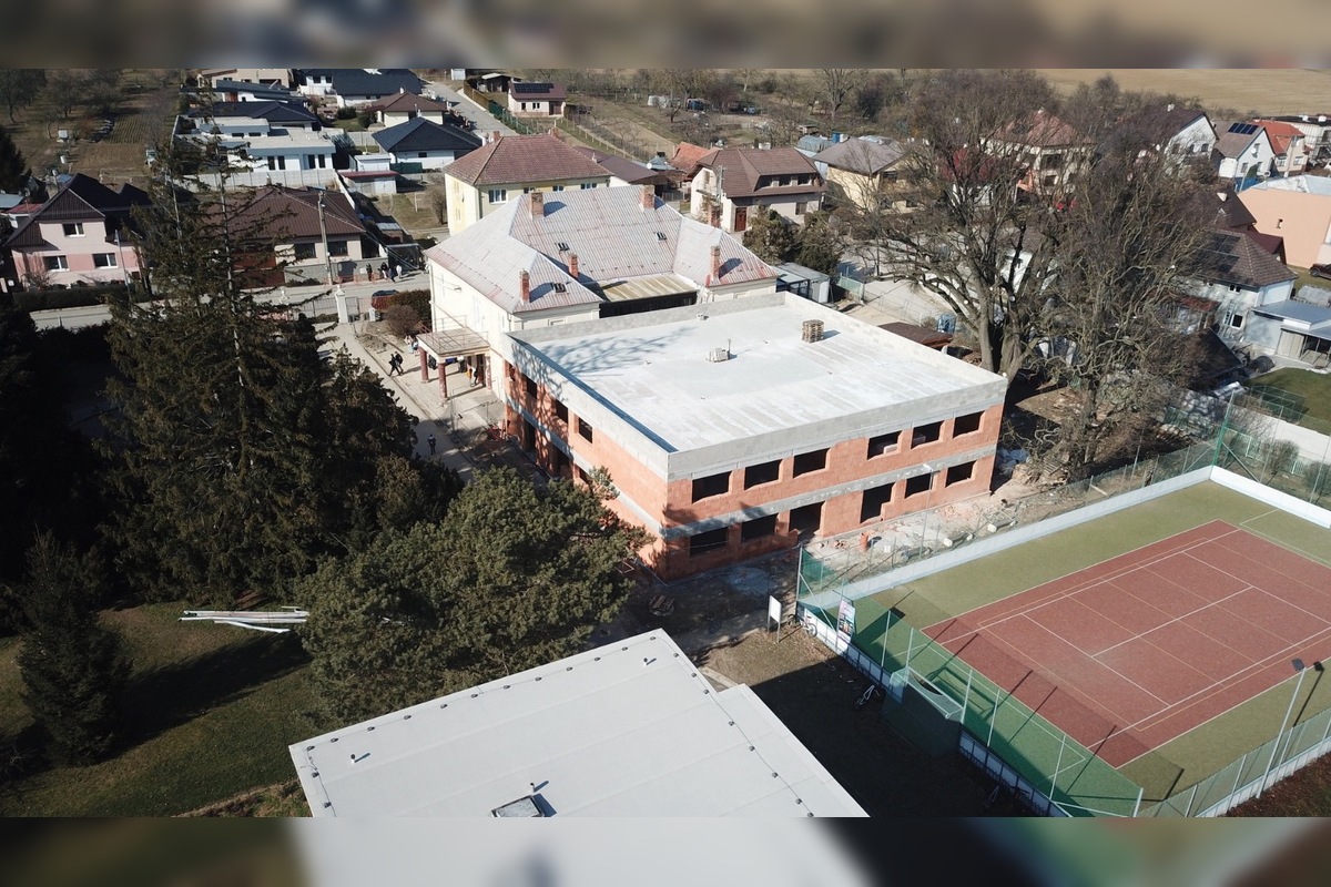 FOTO: V obci úspešne dokončili modernú materskú škôlku, foto 18