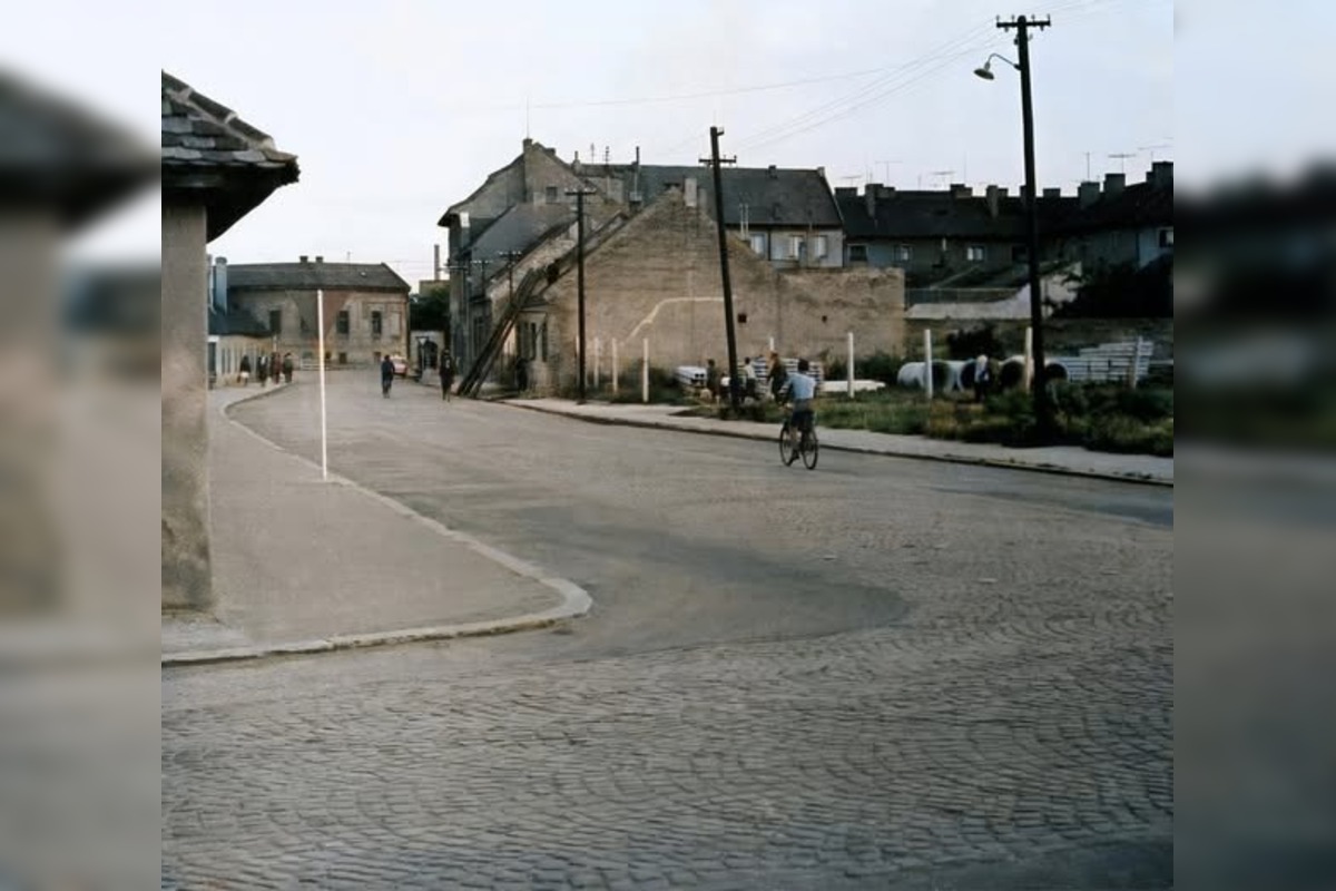 FOTO: Unikátne historické zábery z Nového Mesta nad Váhom , foto 20