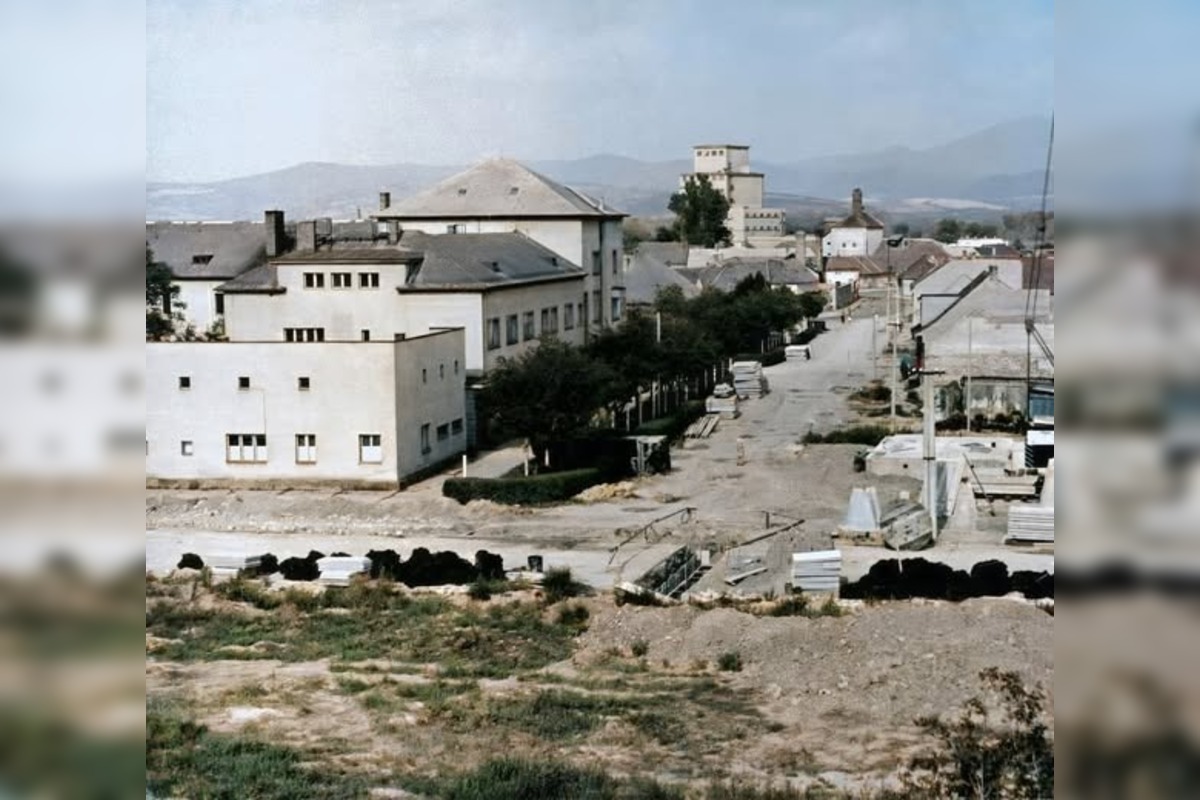 FOTO: Unikátne historické zábery z Nového Mesta nad Váhom , foto 24