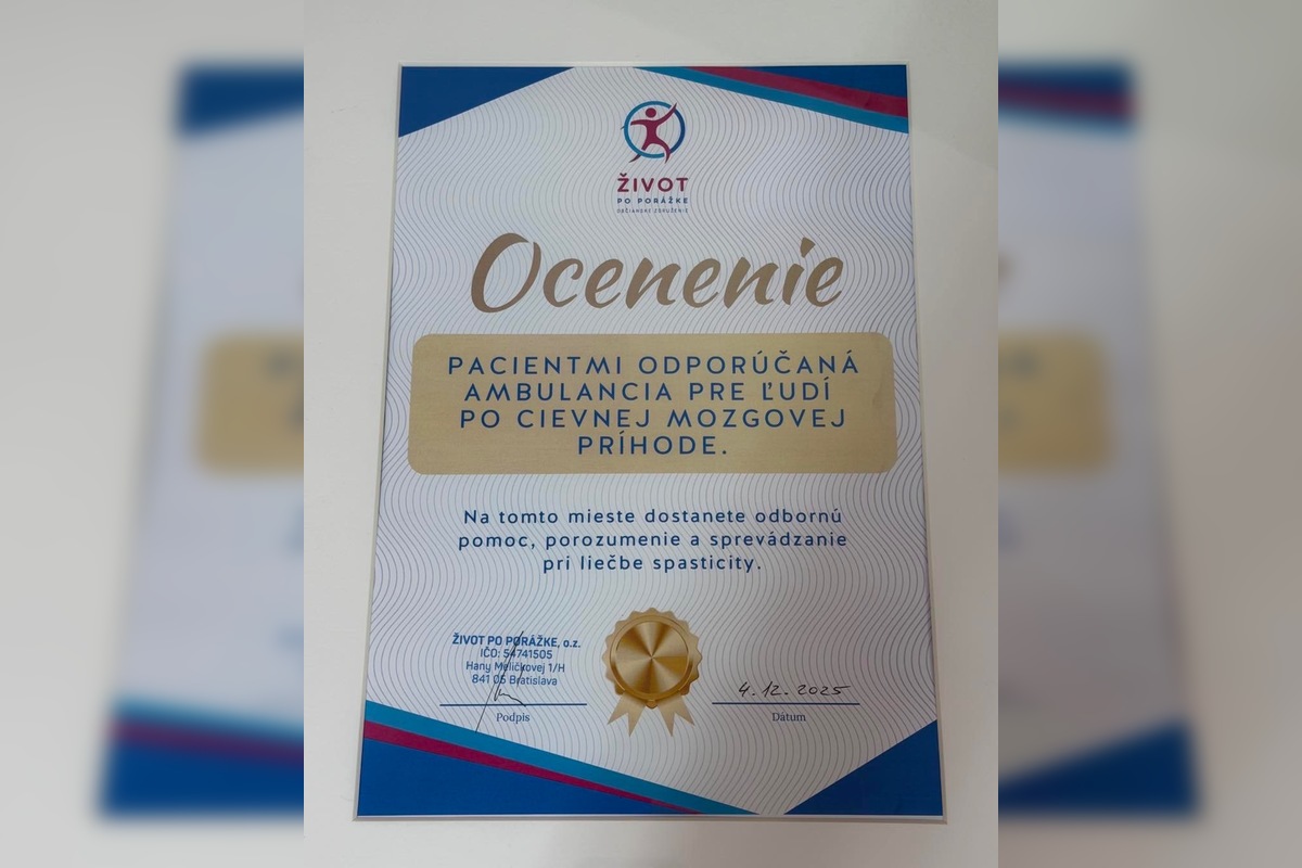 FOTO: Neurologický tím z FNsP Trenčín získal ocenenie, foto 2