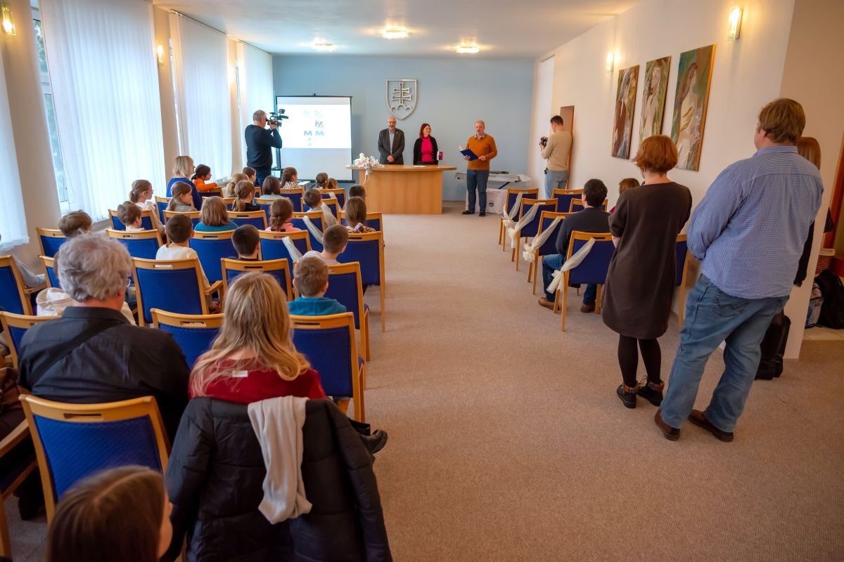 FOTO: Nové logo k 440. výročiu Myjavy vzišlo zo súťaže žiakov základných škôl, foto 2