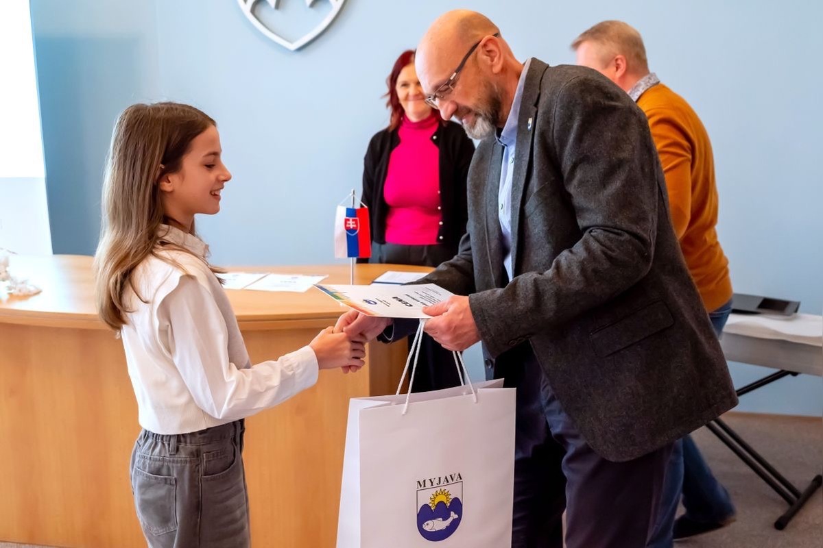 FOTO: Nové logo k 440. výročiu Myjavy vzišlo zo súťaže žiakov základných škôl, foto 5