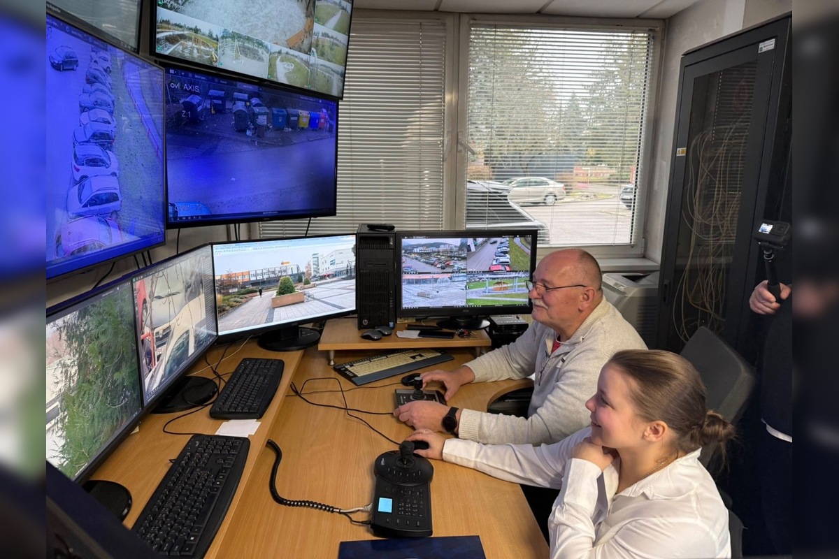 FOTO: Postrelená študentka Miška sa vrátila k službe v Považskej Bystrici, foto 2