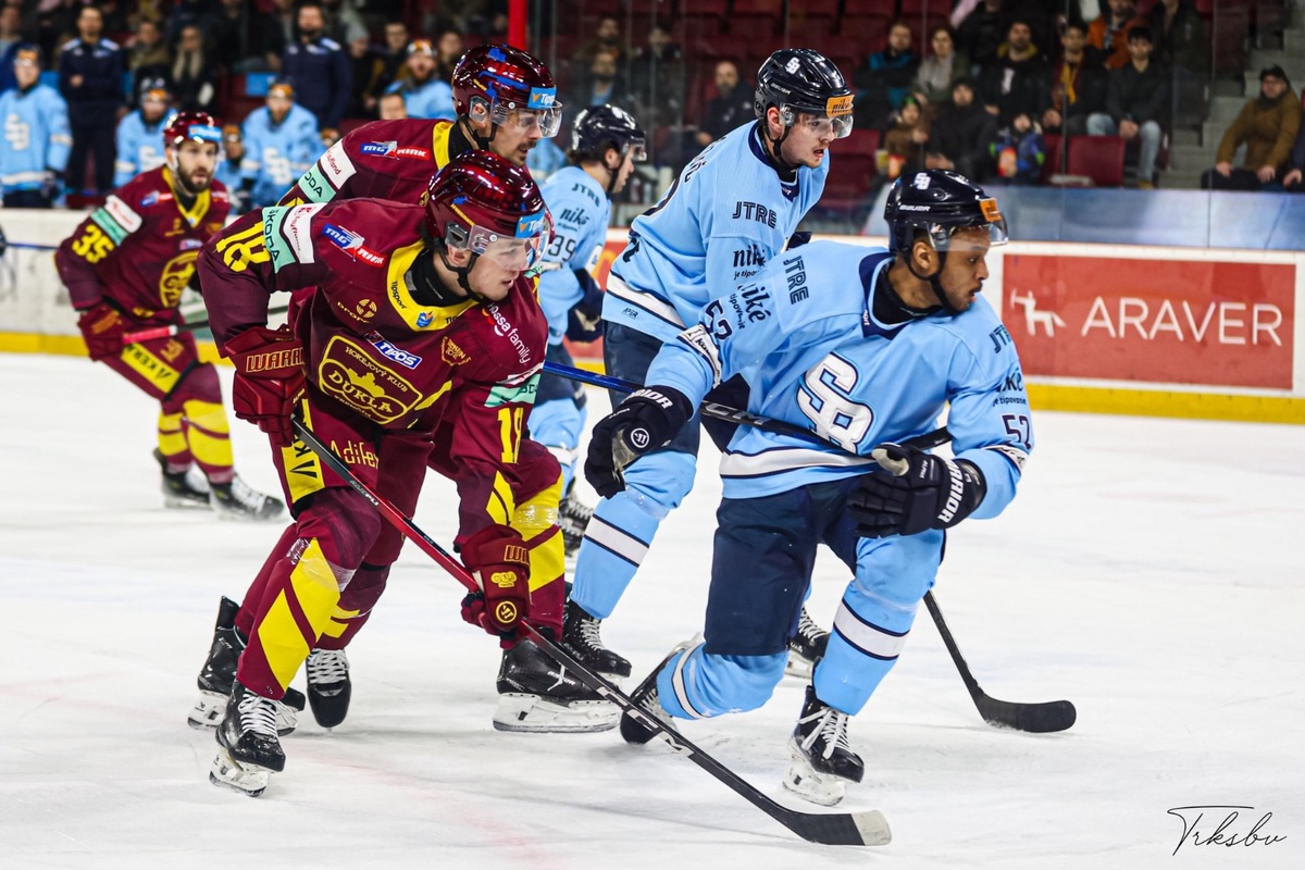 FOTO: Dukla Trenčín sa snaží zvrátiť sezónu s pomocou legendárneho Bjorkstranda, foto 12