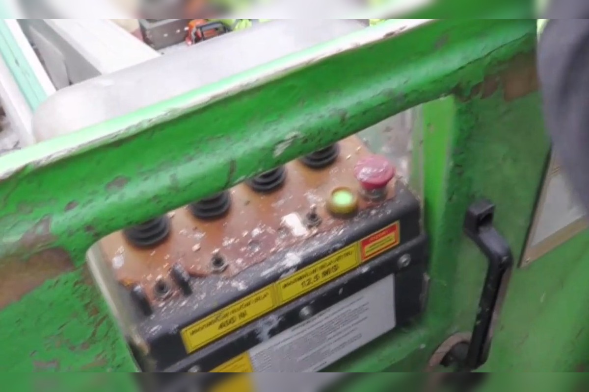 FOTO: V Prievidzi začali riešiť problém s invazívnou rastlinou , foto 3