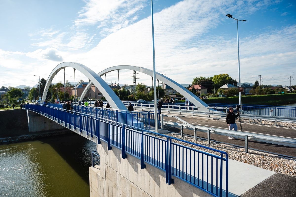 FOTO: Ilava má most s unikátnym systémom monitorovania, dokže predísť tragédiám, foto 7