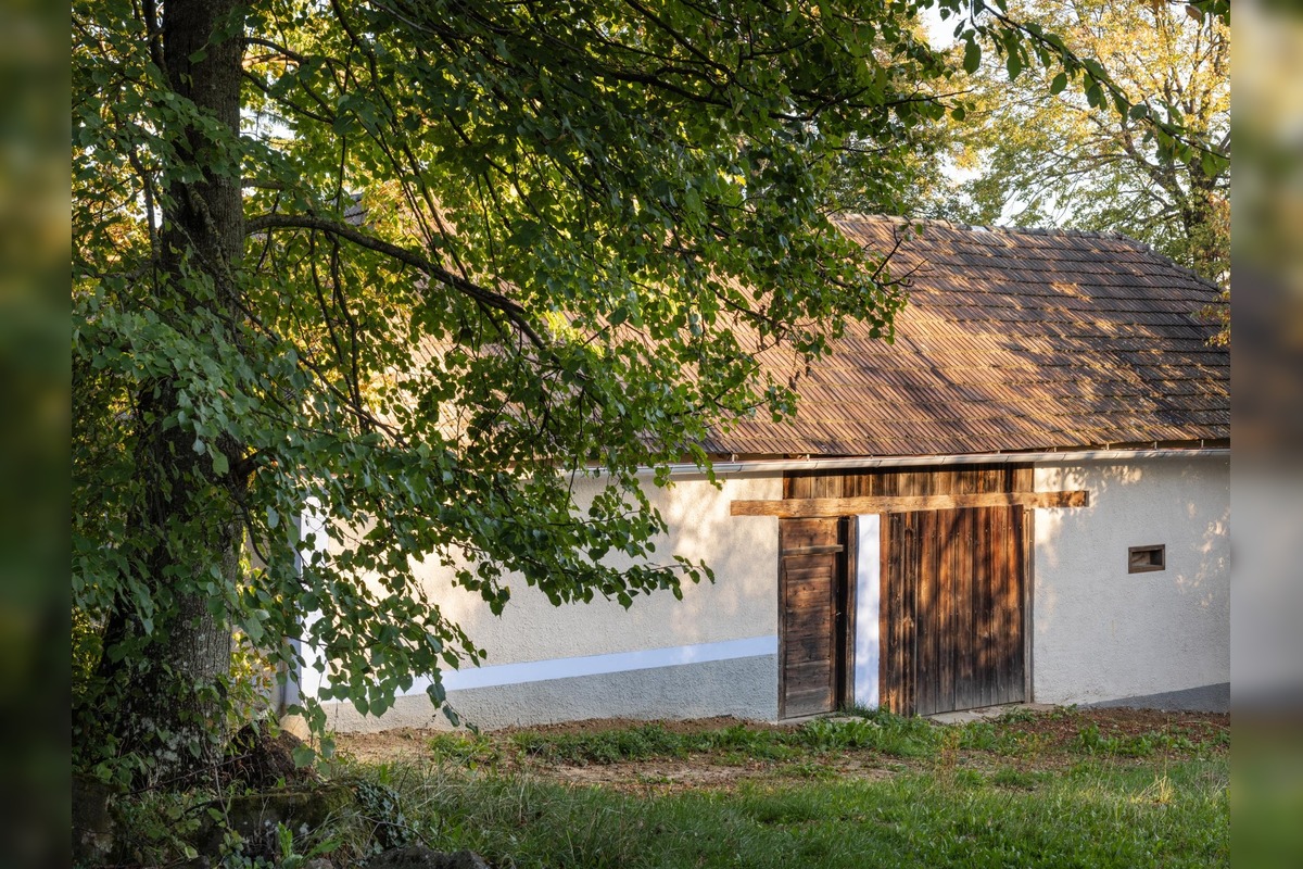 FOTO: Architekti zachránili rozpadávajúci sa gazdovský dvor neďaleko Myjavy. Takto vyzerá dnes, foto 6