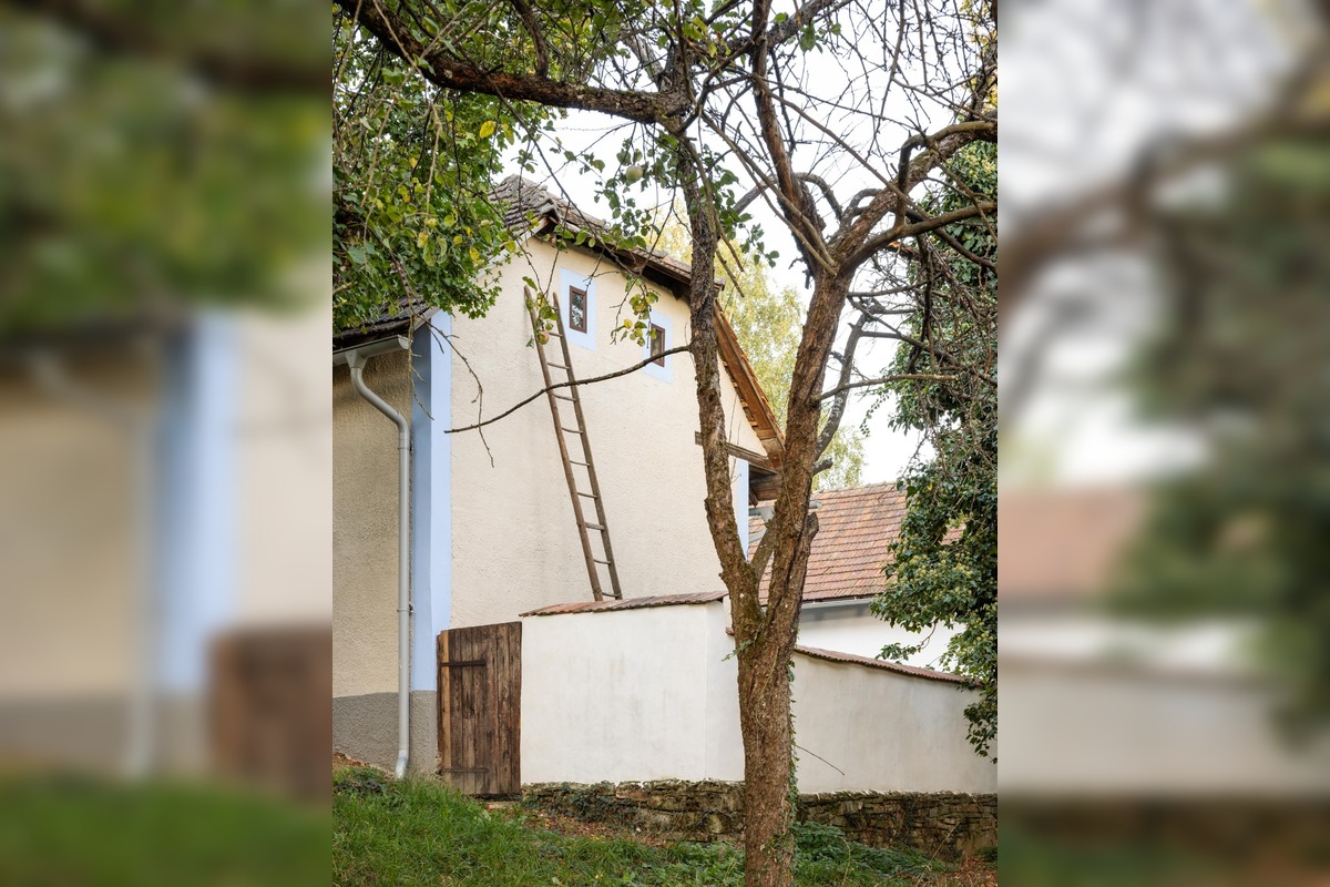 FOTO: Architekti zachránili rozpadávajúci sa gazdovský dvor neďaleko Myjavy. Takto vyzerá dnes, foto 8