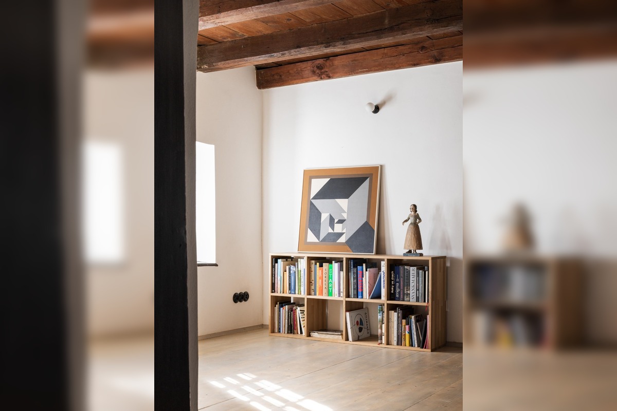 FOTO: Architekti zachránili rozpadávajúci sa gazdovský dvor neďaleko Myjavy. Takto vyzerá dnes, foto 13