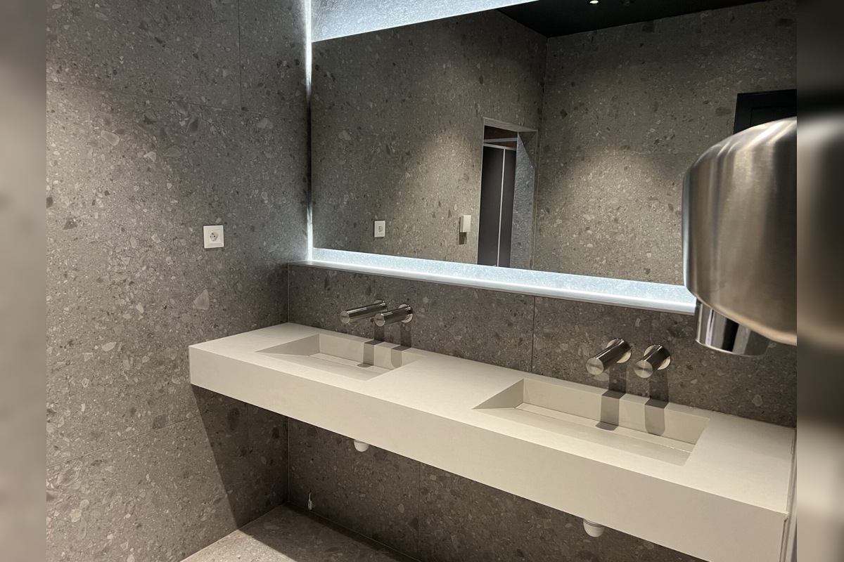 FOTO: Verejné toalety v Trenčíne sú po novom bezplatné a bezbariérové, foto 1