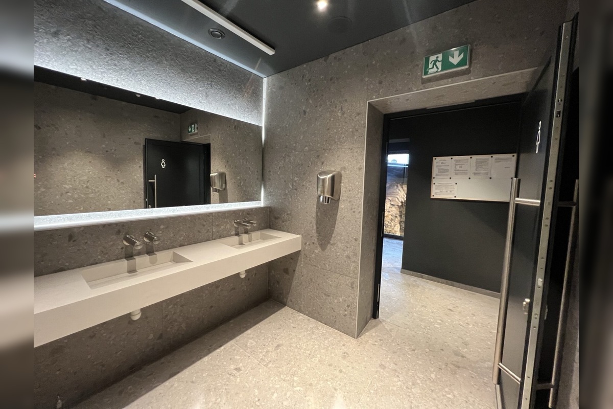 FOTO: Verejné toalety v Trenčíne sú po novom bezplatné a bezbariérové, foto 6