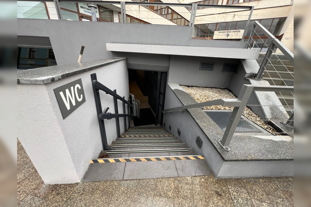 FOTO: Verejné toalety v Trenčíne sú po novom bezplatné a bezbariérové, foto 7