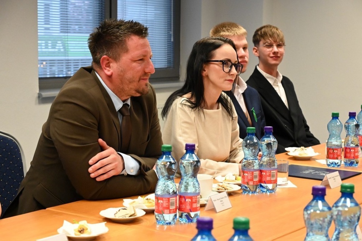 FOTO: Školy v Trenčianskom kraji posilnia psychologickú pomoc pre študentov, foto 6