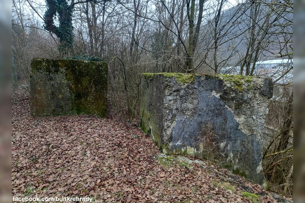FOTO: V Hornom Srní sa zachovali protitankové zábrany z druhej svetovej vojny, foto 6