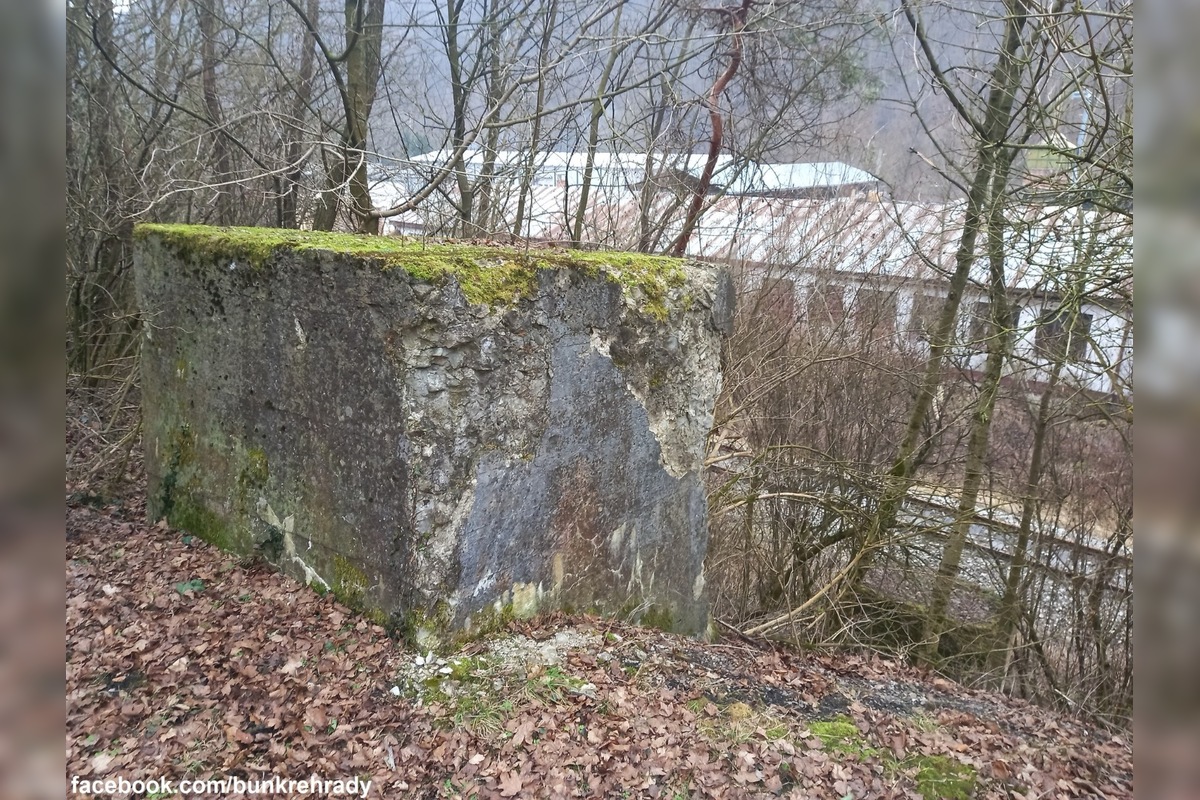 FOTO: V Hornom Srní sa zachovali protitankové zábrany z druhej svetovej vojny, foto 10