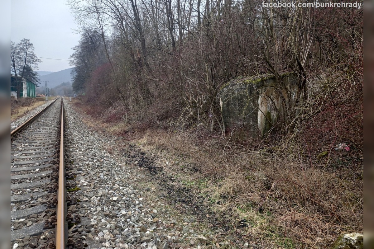 FOTO: V Hornom Srní sa zachovali protitankové zábrany z druhej svetovej vojny, foto 16