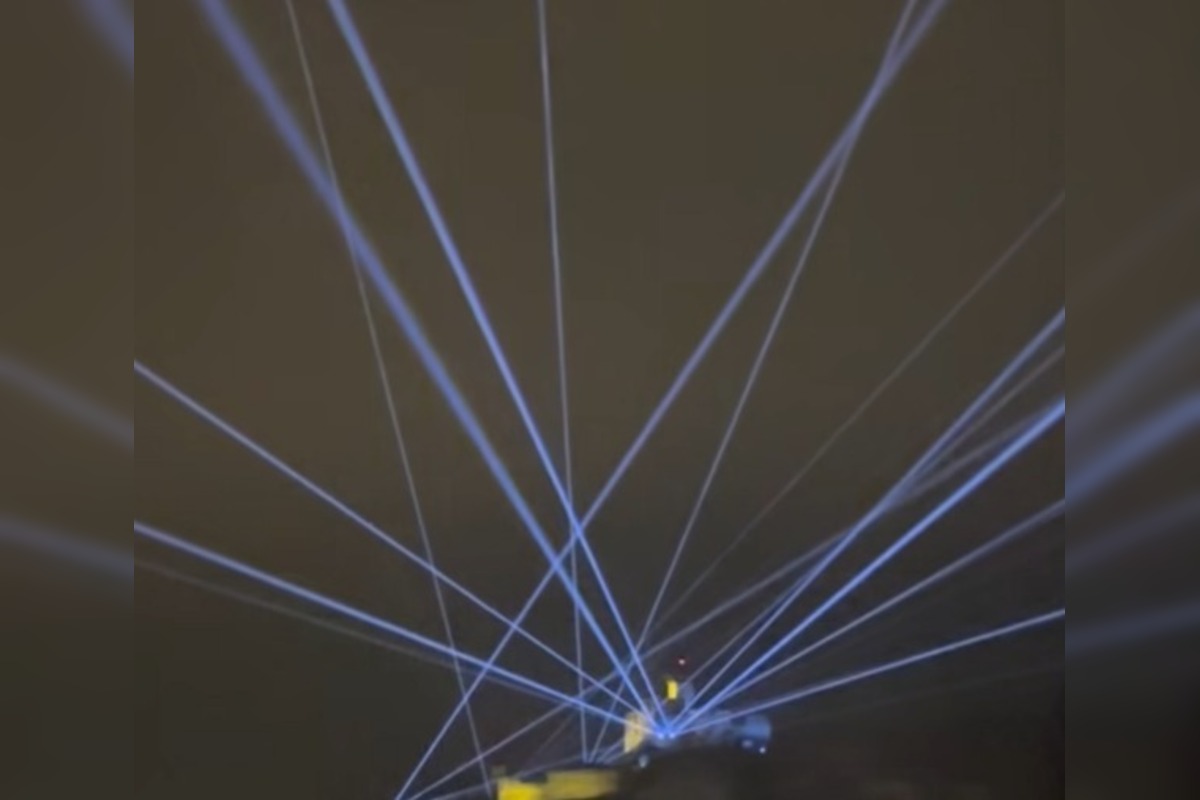 FOTO: Trenčania diskutujú o svetelnej inštalácii na Trenčianskom hrade , foto 6