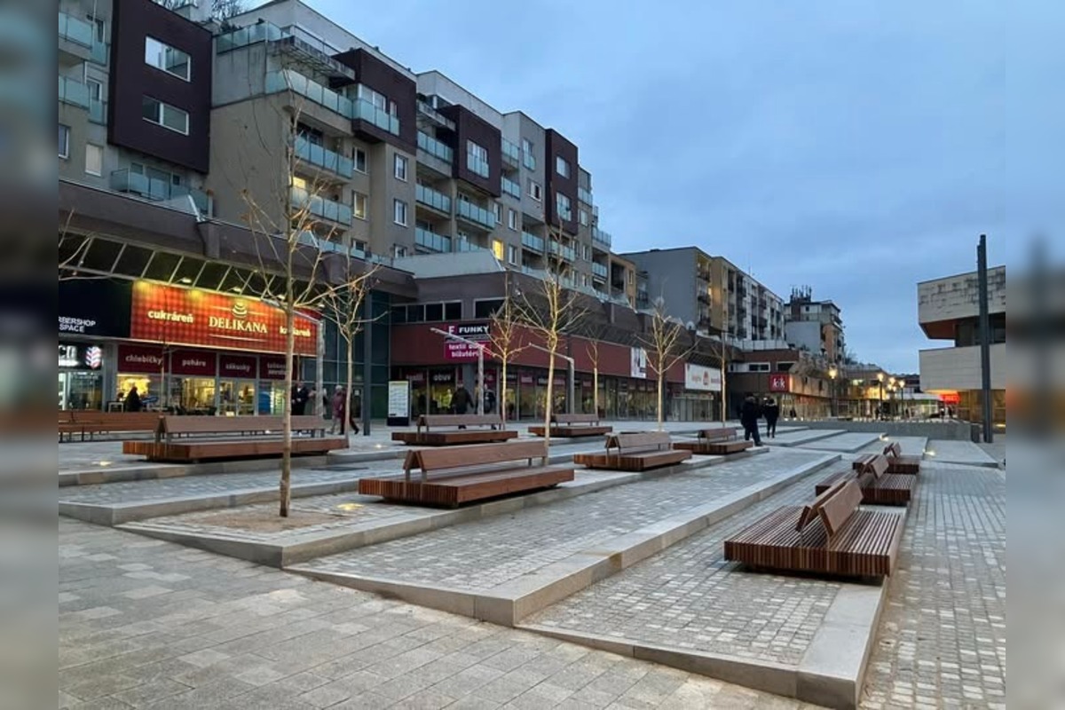 FOTO: Trenčania sa tešia z revitalizácie centra mesta, foto 1