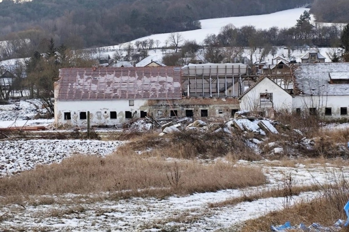 FOTO: Obec pri Bánovciach sa búri proti plánovanému veľkochovu hydiny, foto 1
