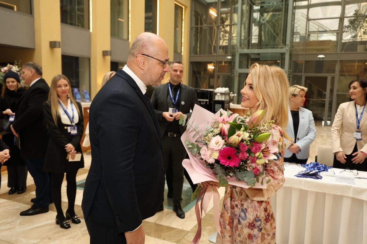 FOTO: Ministerka Šimkovičová absolvovala v Trenčíne množstvo pracovných stretnutí,, foto 9