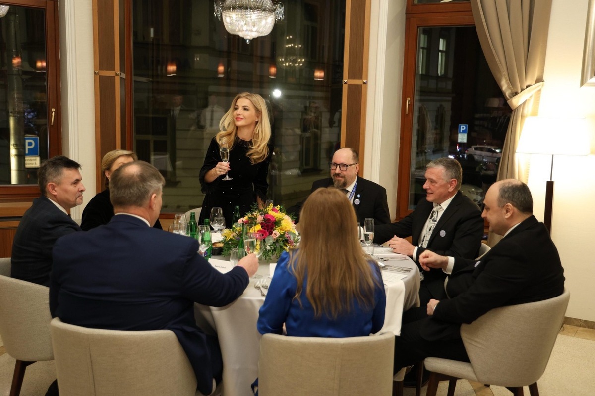 FOTO: Ministerka Šimkovičová absolvovala v Trenčíne množstvo pracovných stretnutí,, foto 14